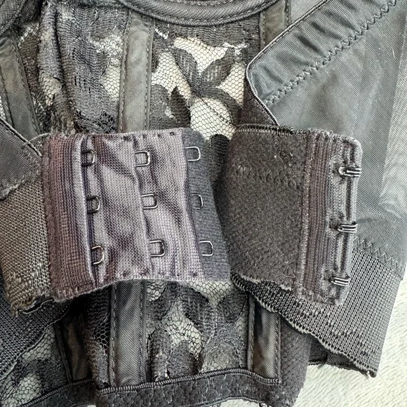 Victoria's Secret Lace Bustier Top Black Size 34A - Picture 7 of 11